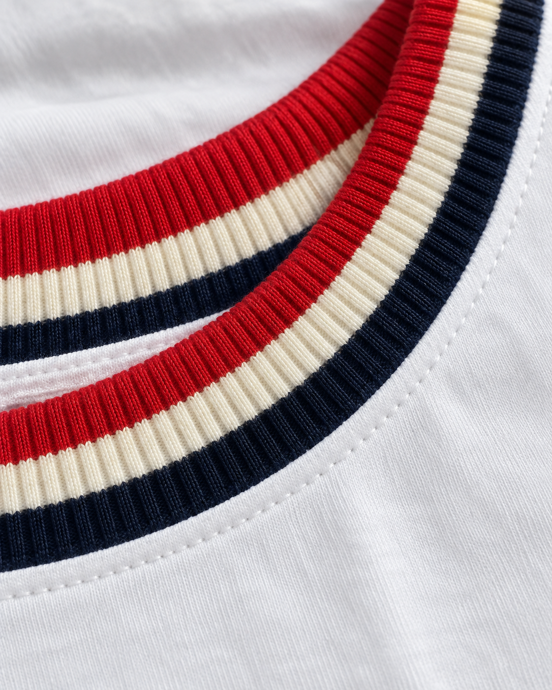 MNCLR Logo Patch Short Sleeved - White